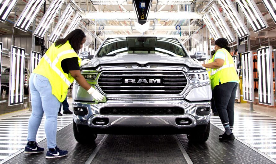 Працівники Stellantis не отримали премії, на відміну від співробітників Ford та GM, які отримали тисячі доларів