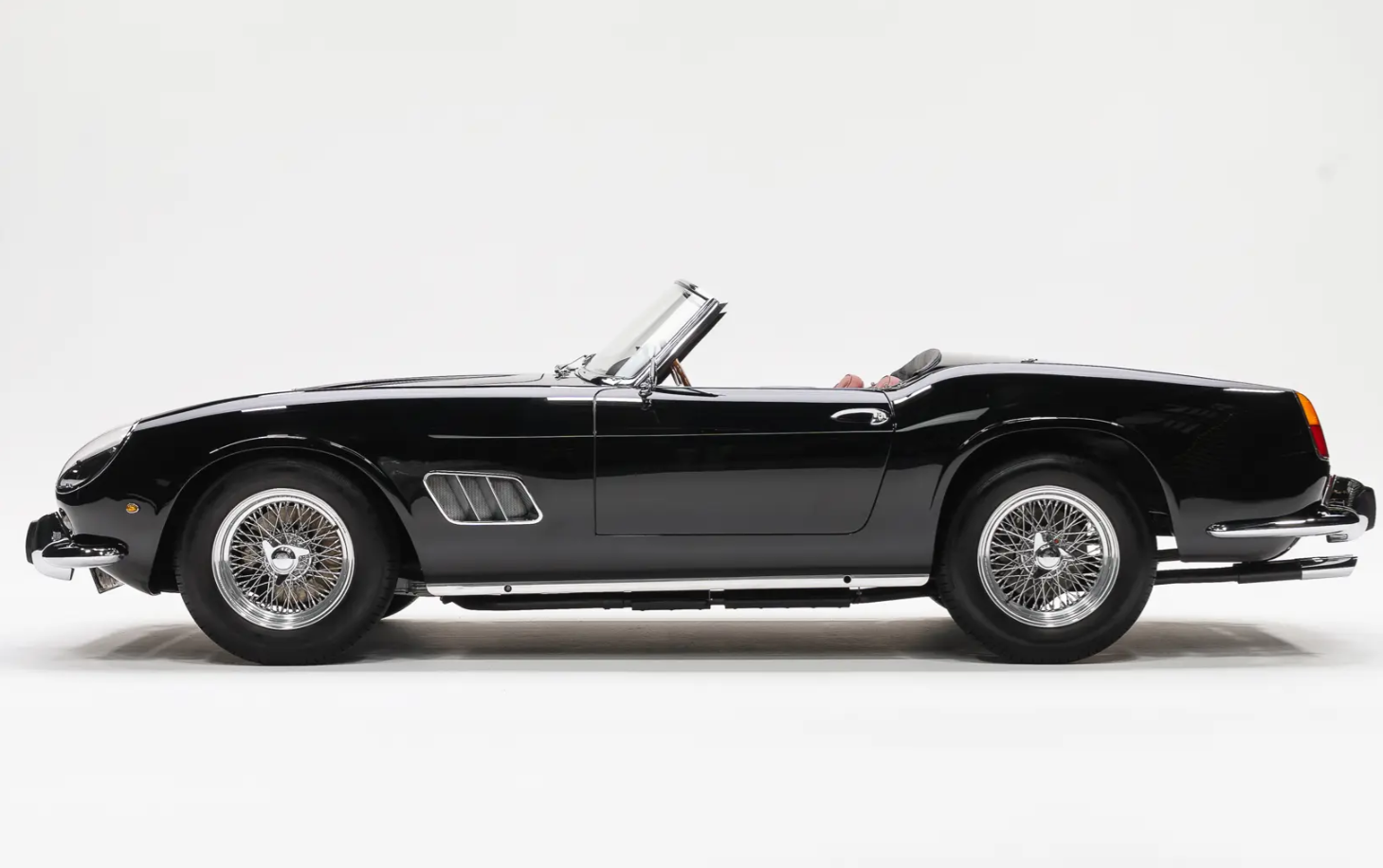 66-річний Ferrari 250 GT SWB California Spider by Scaglietti продали за ...