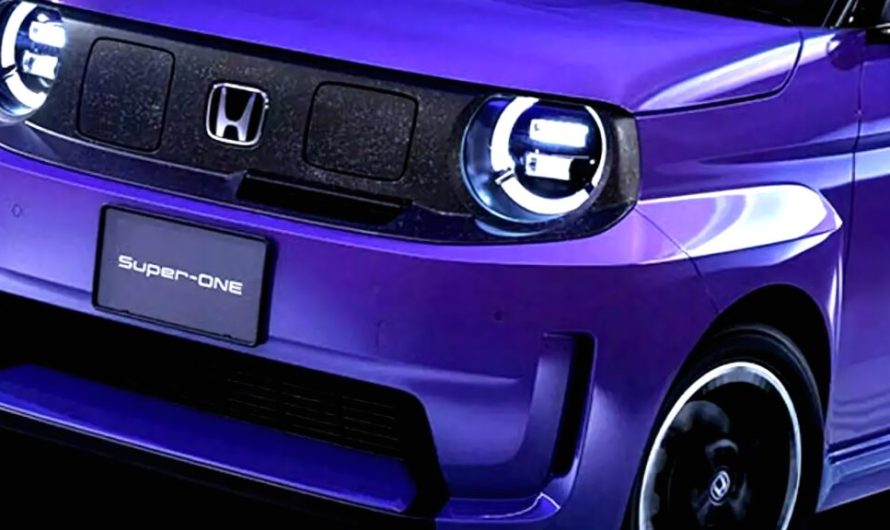Honda Super-One відчайдушно прагне стати гарячим хетчбеком, навіть імітуючи перемикання передач