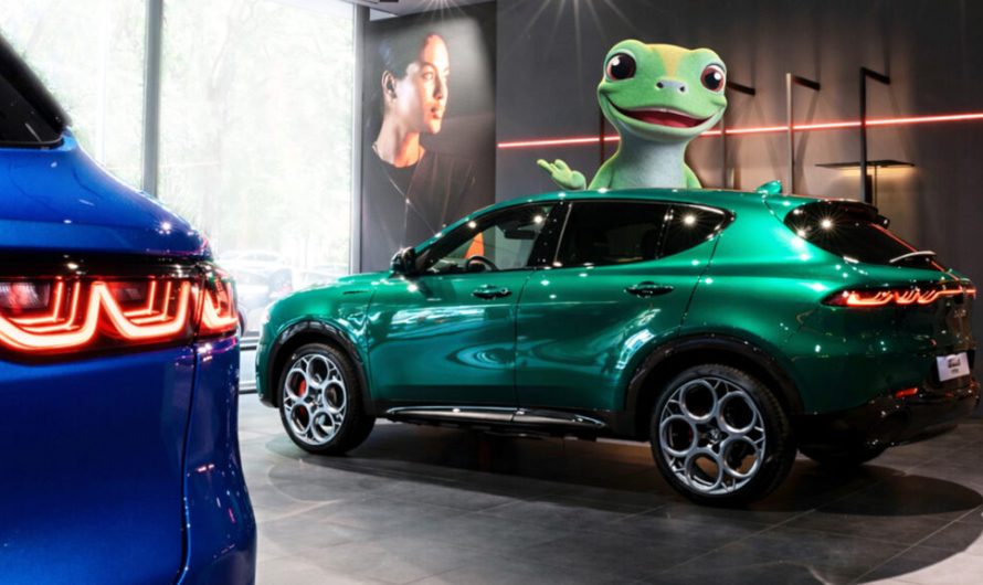 Страхова компанія Geico підвищила їй тариф, а потім вона виявила двох абсолютно незнайомих людей у своєму полісі