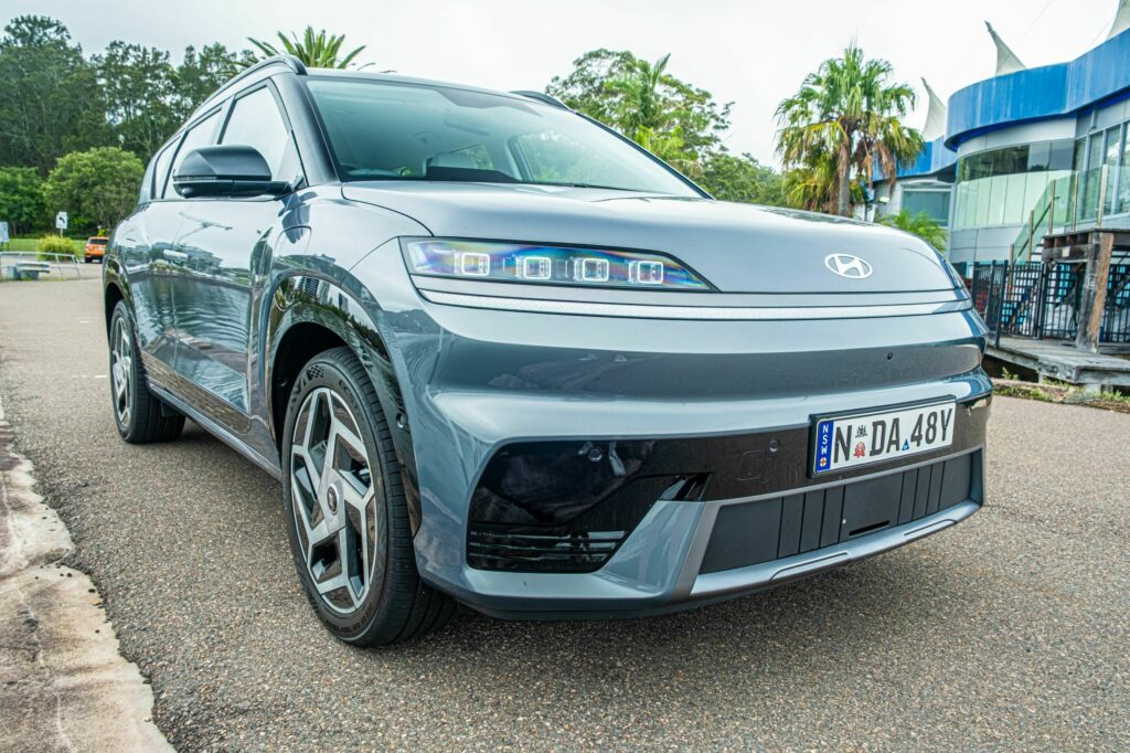 Hyundai Elexio в русі