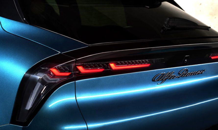 Stellantis зробила ставку на електромобілі, а тепер робить ставку на двигун, від якого Європа відмовилася