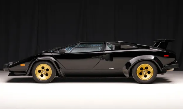 Lamborghini Countach 5000 QV