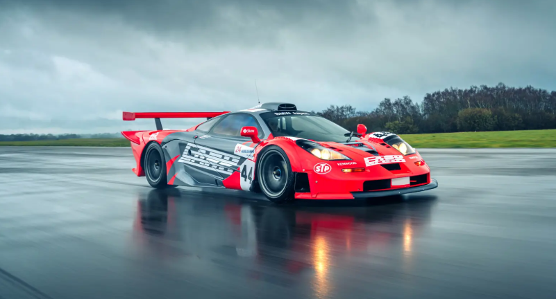 Один з 28: гоночний McLaren F1 GTR 1997 року піде з молотка з початковою ціною у $18 млн (фото)