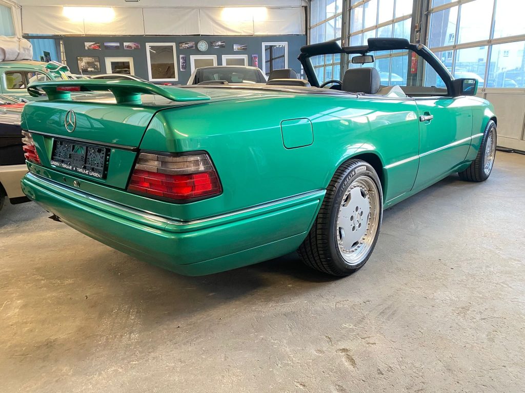 Mercedes-Benz E320 Cabriolet