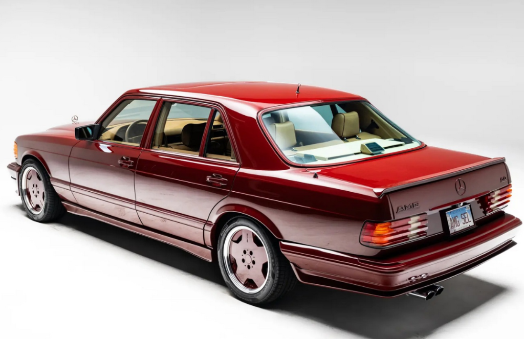 Mercedes-Benz W126