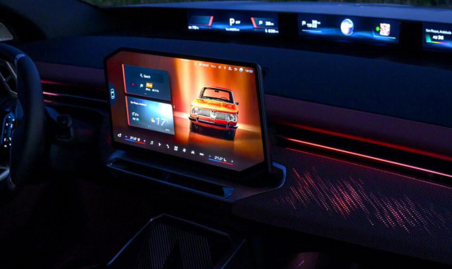 BMW iX3 оснащений камерою кругового огляду, але її використання потребує щомісячної оплати