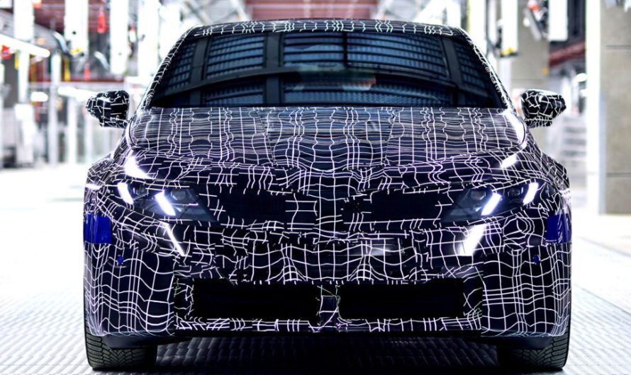 Перший седан BMW Neue Klasse наближається до вашого гаражу