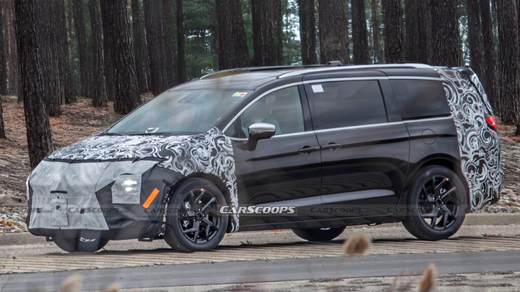 Тестування оновленої Chrysler Pacifica