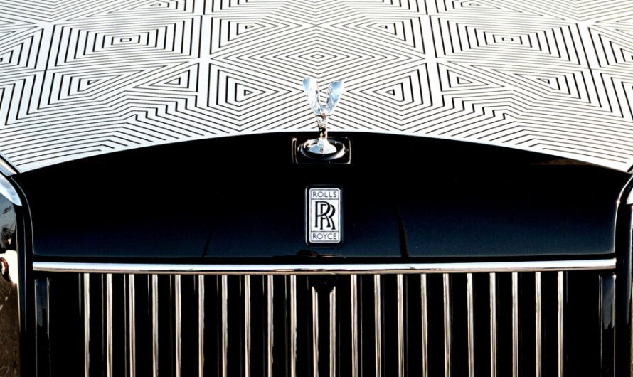 Лише Rolls-Royce може створювати капот за допомогою лазерів