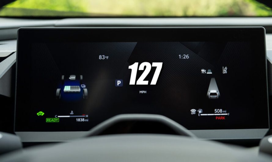 Одного разу він різко загальмував, і після цього його страховка подорожчала на сотню доларів щомісяця