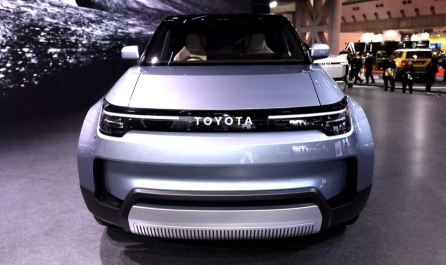 Плани Toyota щодо доступного компактного пікапа можуть залежати від рішення Трампа