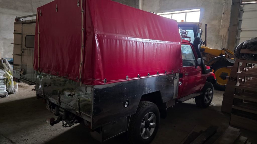 Toyota Land Cruiser 70