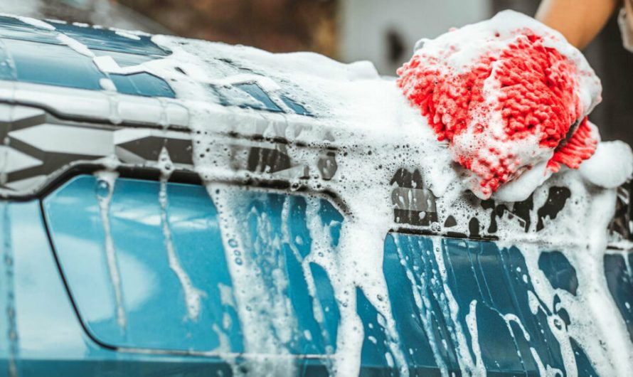 Швидке миття авто призвело до того, що водійка опинилася в пастці безкінечного обертання