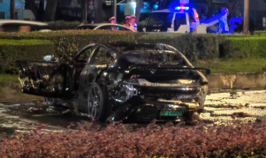 Водій загинув у пастці після нібито відмови електронних дверей від Xiaomi