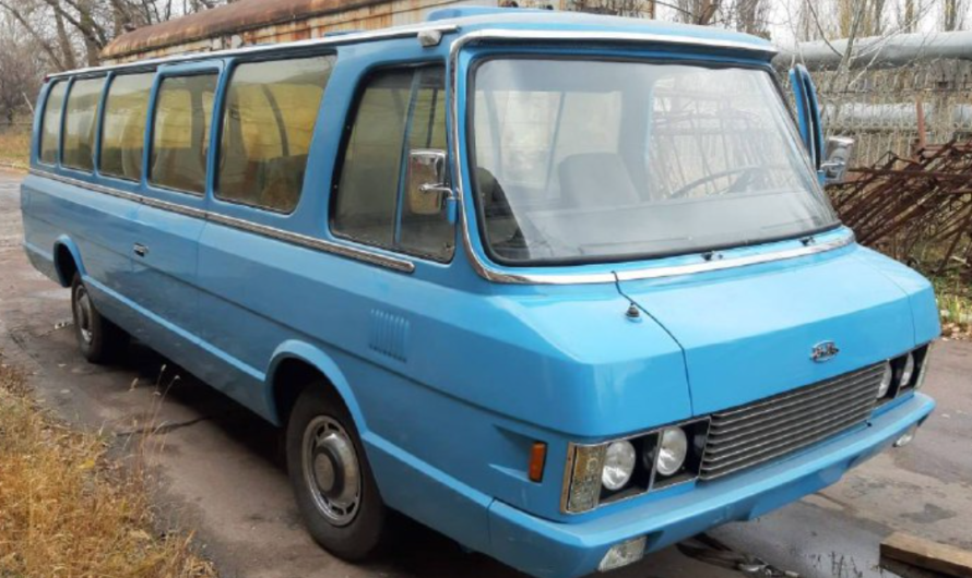 Один з двох: в Україні продають рідкісний радянський автобус ЗІЛ-3207 “Юність” (фото)