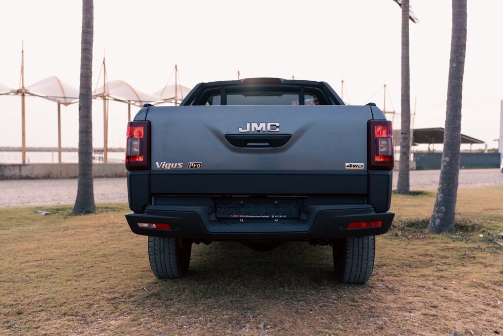 The 2026 JMC Vigus Pro Isn’t Really A Chinese Hilux, Yet Its Parts List Reads Like A Global Supplier Catalog | Review