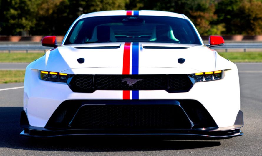 Щасливі новини: заявки на Mustang GTD за 325 тисяч доларів знову приймають. Але є й погана: тепер це можуть зробити всі