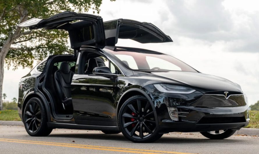 Цей вживаний кросовер Tesla за 36 тисяч доларів розганяється до 100 км/год за 2,9 секунди