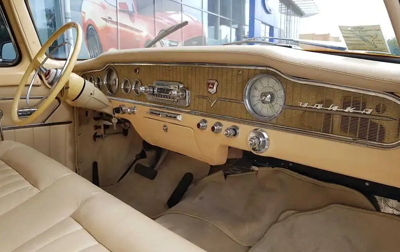 ГАЗ 13 Чайка 1972