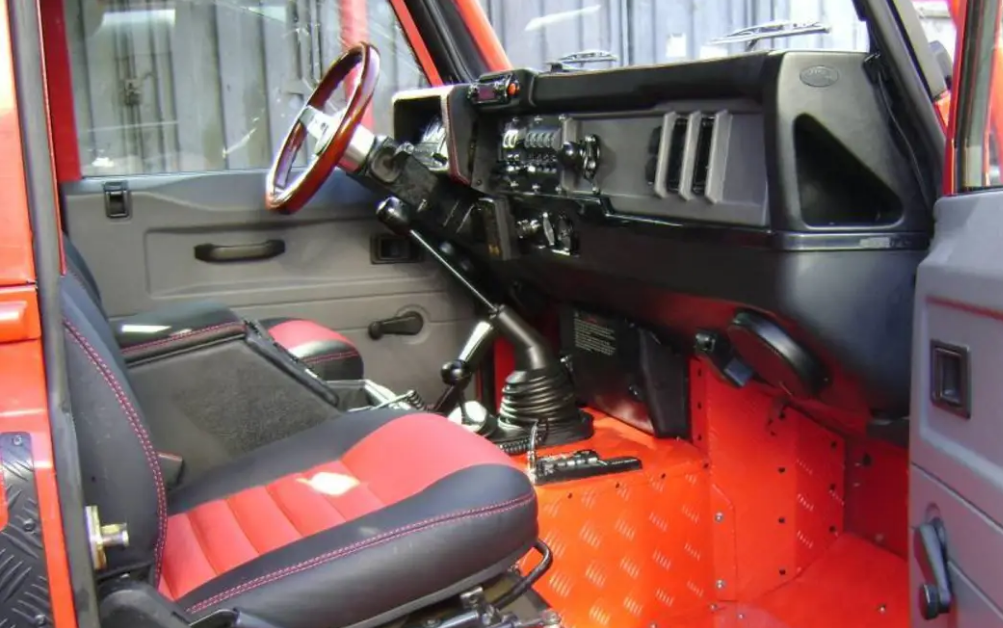 Land Rover Defender 1998