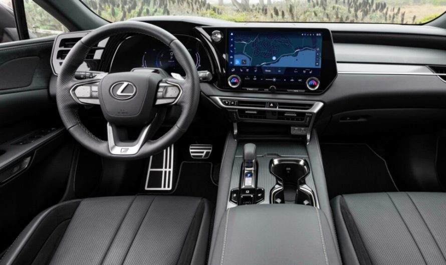 Крихітний конденсатор, про який забули в Lexus, тепер коштує 144 тисячам власників цілого дня