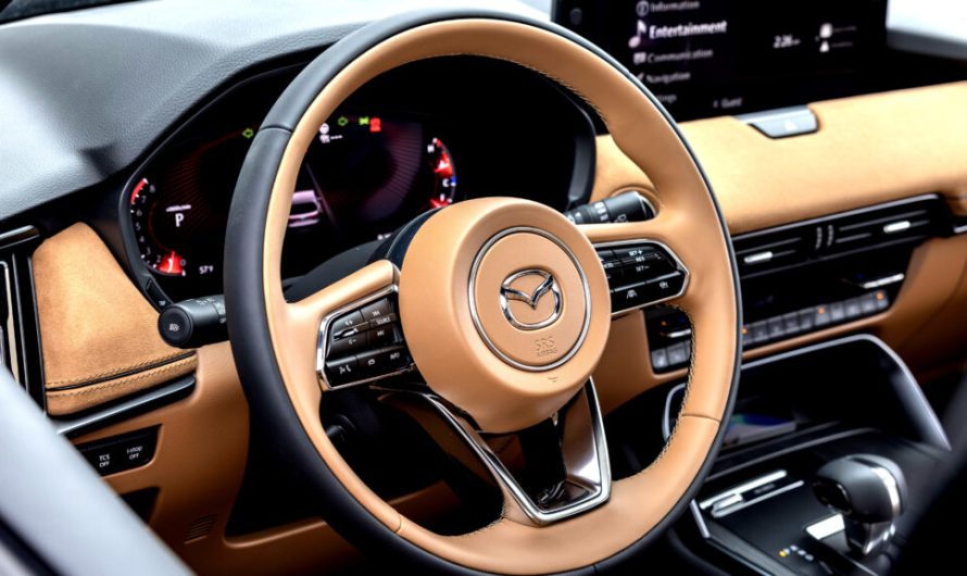 Власник CX-90 повернув свій новий позашляховик через день, купив інший, але зіткнувся з тією самою несправністю