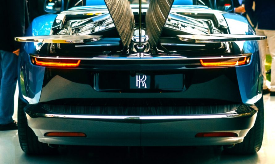Rolls-Royce презентує унікальну інновацію для світу надрозкішних авто