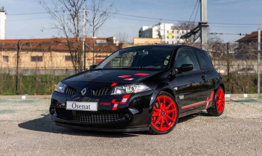 Renault Megane 2009 року продаюь на аукціоні за $80000: що це за авто (фото)