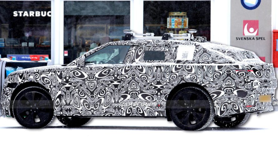 Новий Velar нагадує седан Range Rover майже надто сильно