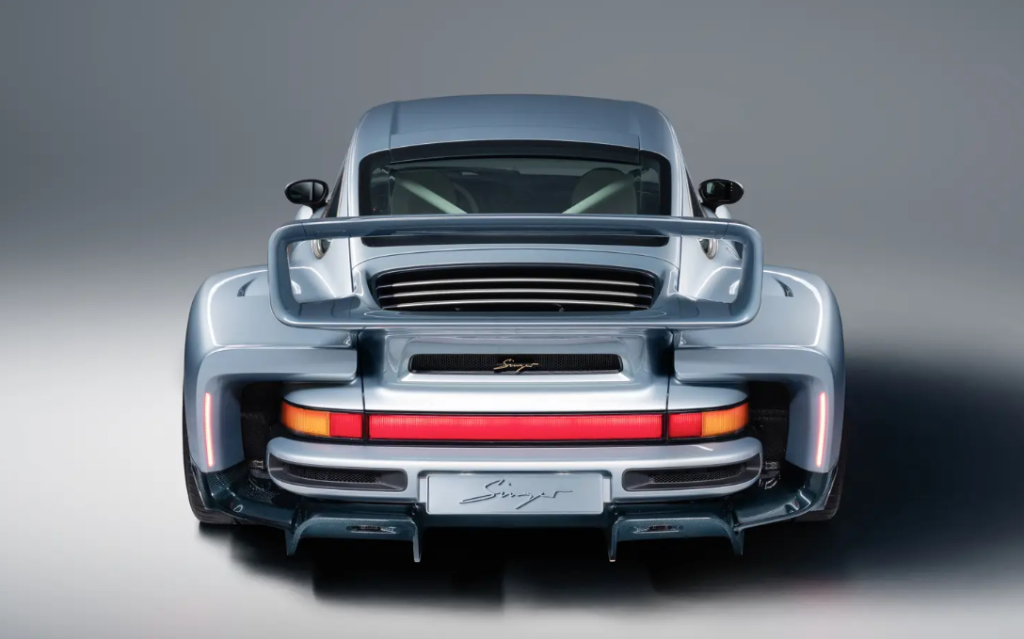 Singer based on Porsche 911 (964)
