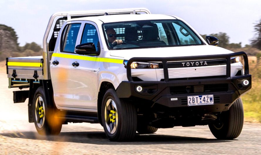 Електрична версія Toyota Hilux коштує на 20 тисяч доларів дорожче за дизельну, і це ще не найгірша новина