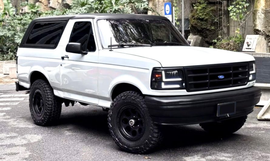 Сучасну версію Bronco XLT створили не на заводі Ford, але вона все ж з’явилася завдяки стороннім майстрам