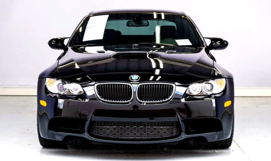 Один Е92 М3 цього місяця пішов за $40 000. А цей — за $205 392