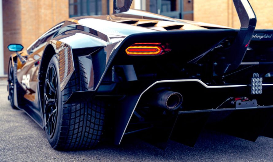 Найрідкісніший V12 від Lamborghini втратив до мільйона доларів вартості з моменту випуску