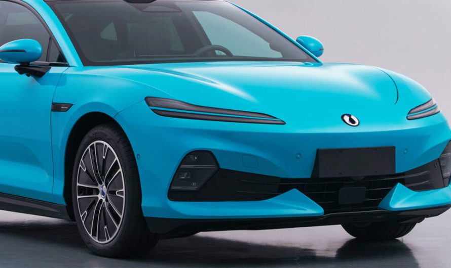 Denza Z9 седан оновлять і оснастять двигуном, як у гіперкара