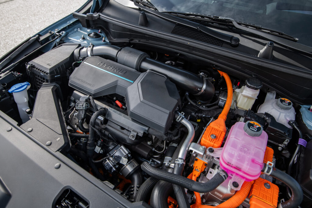 Kia Sportage Hybrid інтер'єр