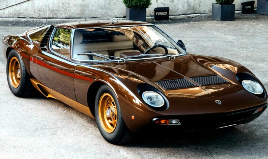 Три роки кропіткої праці: Lamborghini відновила Miura у відтінку, який мав би бути невдалим, але вийшло ідеально