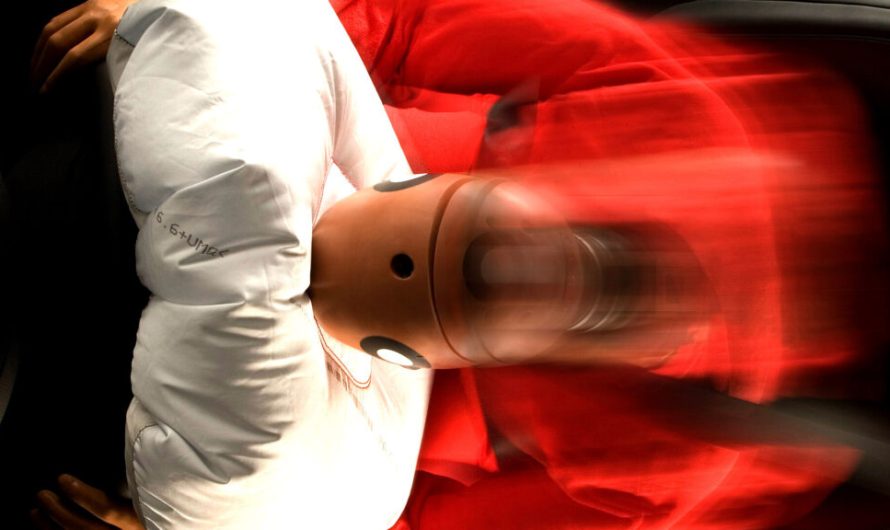 Через десять загиблих США нарешті заборонили нелегальні китайські надувні пристрої для подушок безпеки