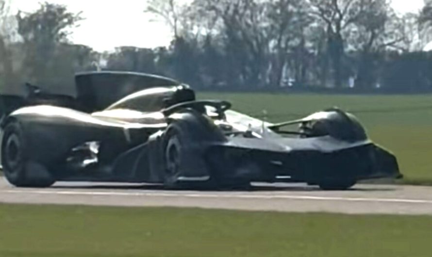 Aston Martin зазнала збитків у розмірі 666 мільйонів доларів за минулий рік, але продовжує випробування гіперкара, про який ніхто не знав