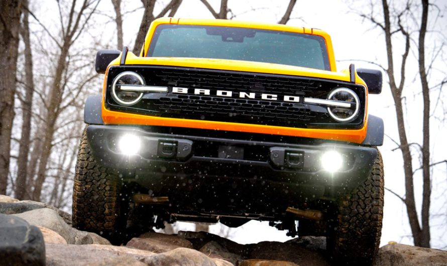 Лінійка Ford Bronco повертає знайому назву в новому вигляді