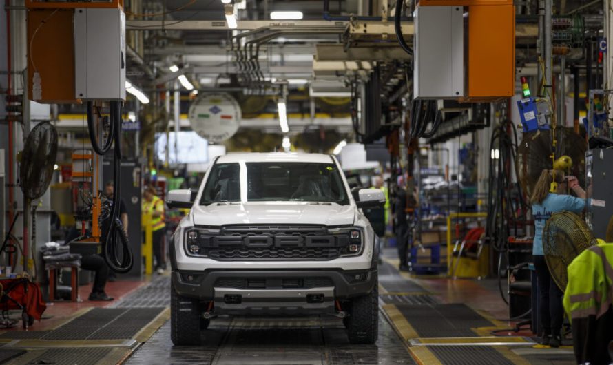 Трамп стверджував, що мита стягуються з іноземних держав, але тепер компенсації отримують імпортери