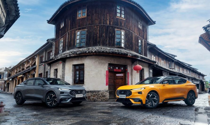 Технології Ford для електромобілів, створені в секретному відділі, також непомітно змінюють лінійку бензинових авто