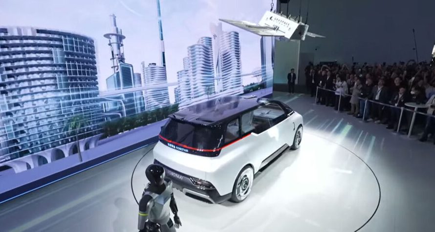 Geely представив перший у Китаї спеціалізований автомобіль для безпілотного таксі