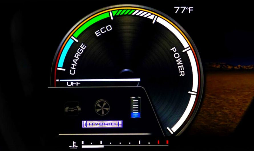 Єдина відповідь General Motors на сімнадцять гібридів Toyota — це Corvette за 109 тисяч доларів