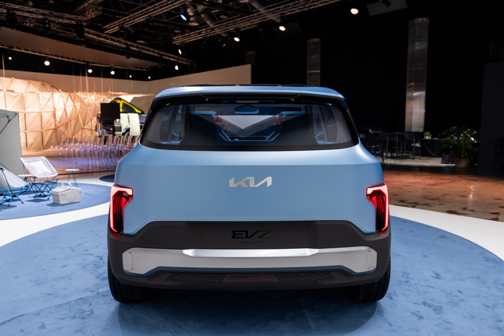 Концепт Kia EV2 на виставці