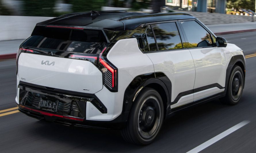 Kia нарешті представляє доступний електромобіль для американського ринку, включно з імітацією перемикання передач