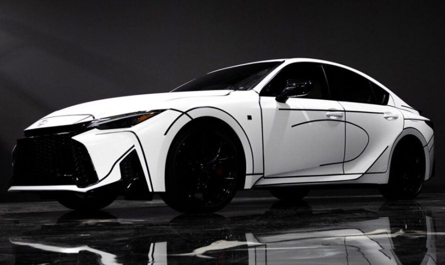 Митець розмалював Lexus IS, і тепер він схожий на героя з коміксу