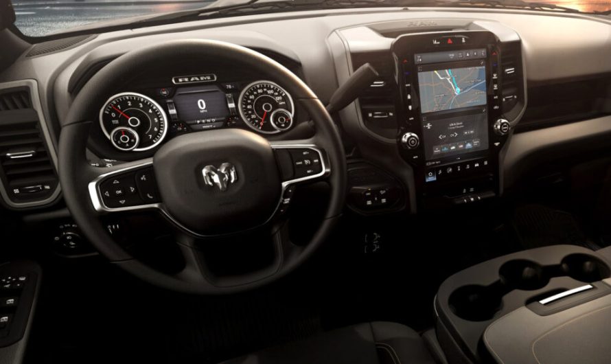 Відкликання 65 тисяч пікапів Ram через несправність, що призводить до зникнення показів на панелі приладів