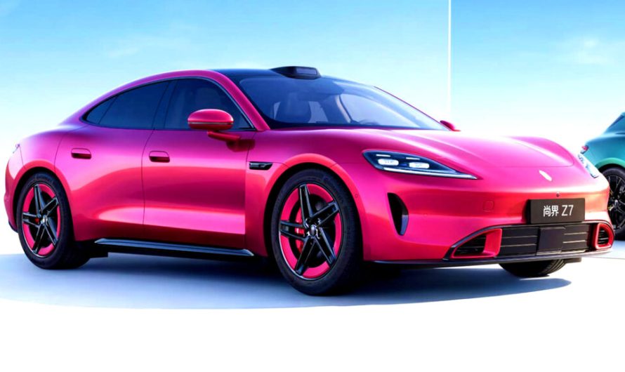 Porsche просить 134 000 доларів за Taycan, а SAIC — 32 000 доларів за цю модель